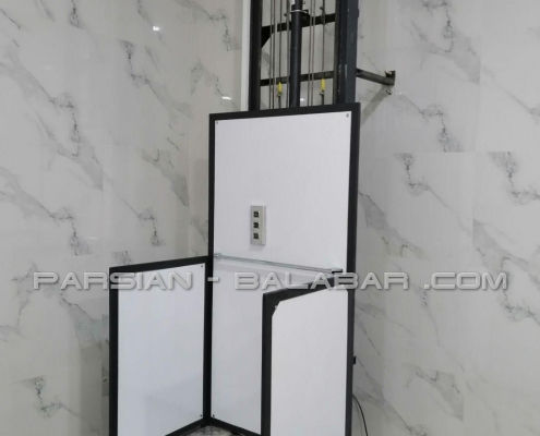 نمونه بالابر کارگاهی حفاظ دار نصب در انبار